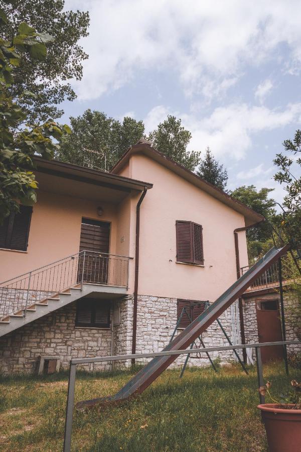 Villa Agriturismo Le Francesche Nocera Umbra Exterior foto